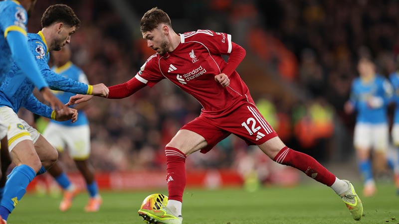 亲密互动，广东19岁王洪泽恋情曝光，女友可爱，体育生，杜锋祝福