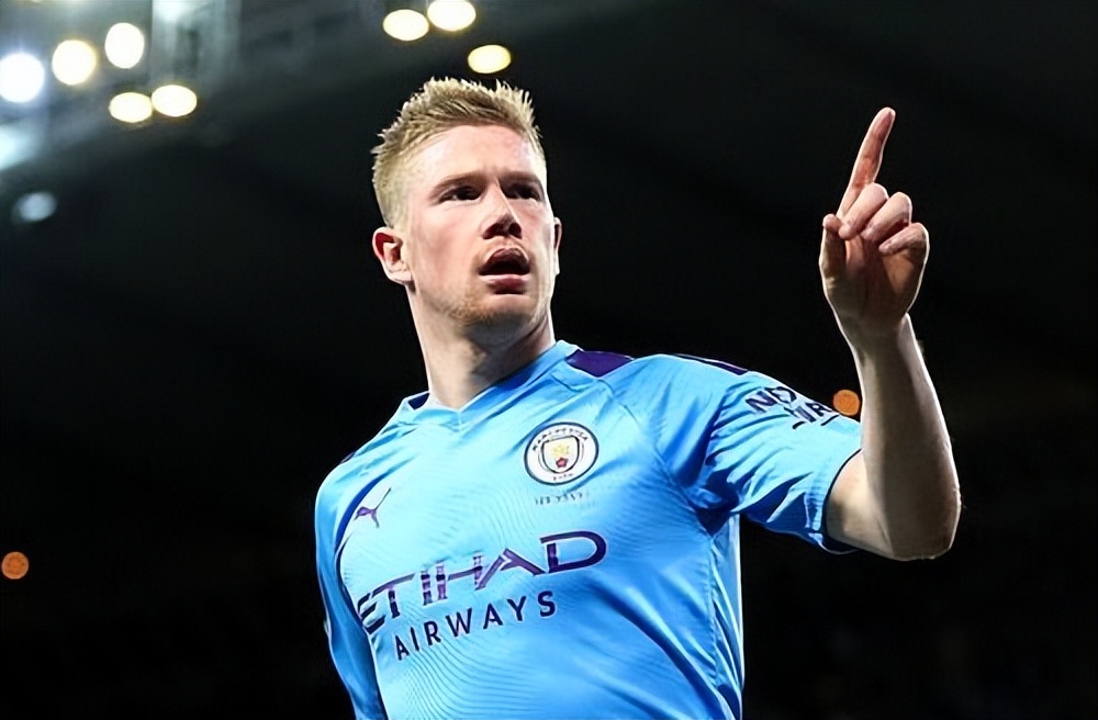 [图]莱昂纳多传射李新翔破门 上海海港3-1河南队五轮不败